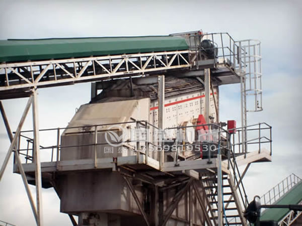 高能強(qiáng)力振動(dòng)篩 高能強(qiáng)力振動(dòng)篩